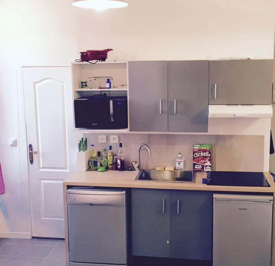 Charming And Quiet Flat 30m2 Apartment *
